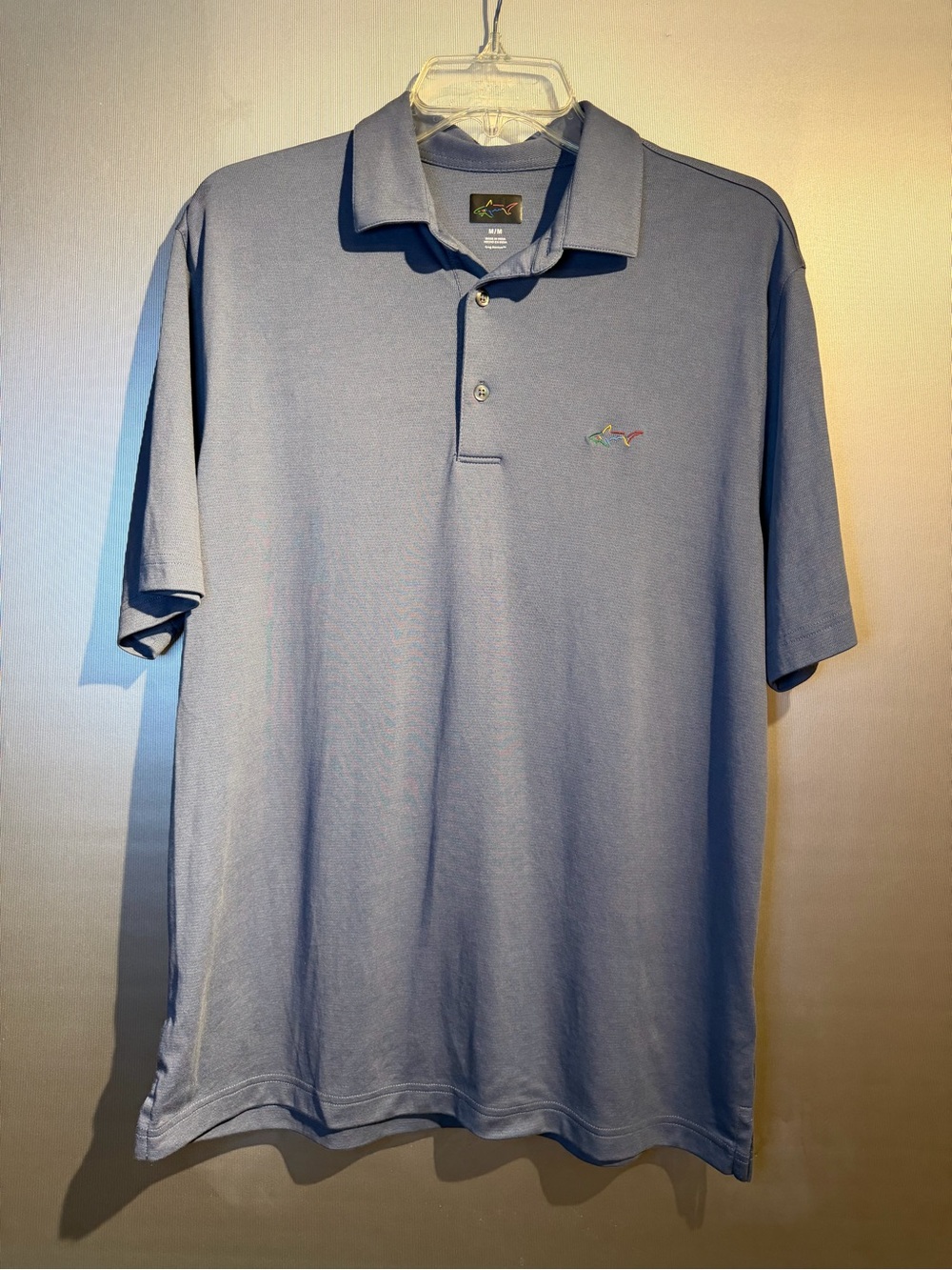 Greg Norman Collection Men’s Golf Polo Shirt Size M Blue Play Dry Shark Logo